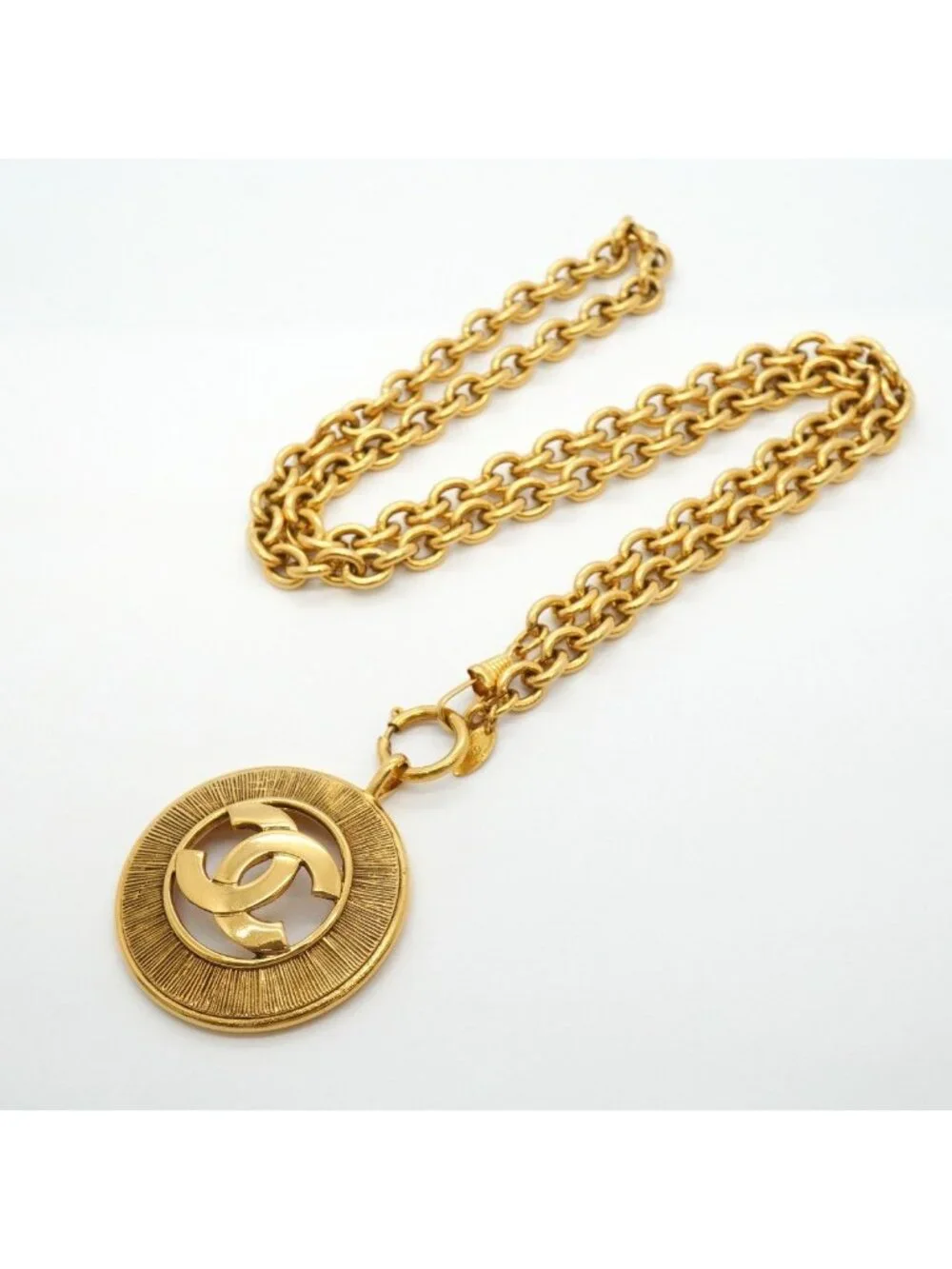 CHANEL necklace vintage